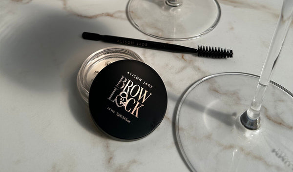 Brow Styling Wax vs. Clear Brow Gel: What’s the Difference?